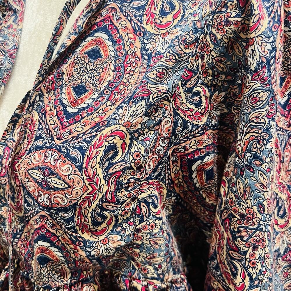 Banana Republic Women’s Petite S Paisley Peasant Peplum Blouse (A0128) - Picture 3 of 6